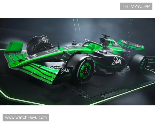 F1赛季新动向：车队战略调整引发激烈竞争 新车技术革新成焦点